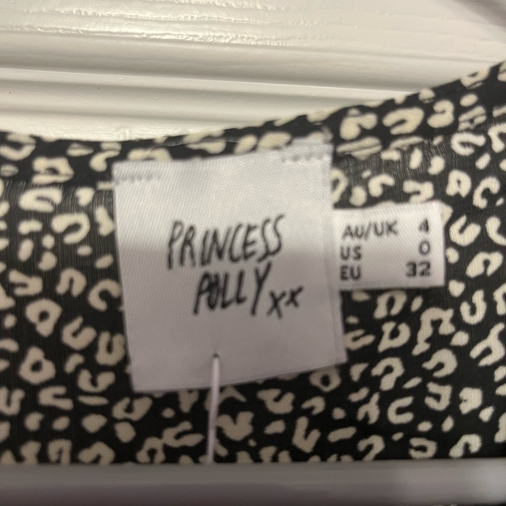 Princess Polly wrap top - Picture 5 of 7